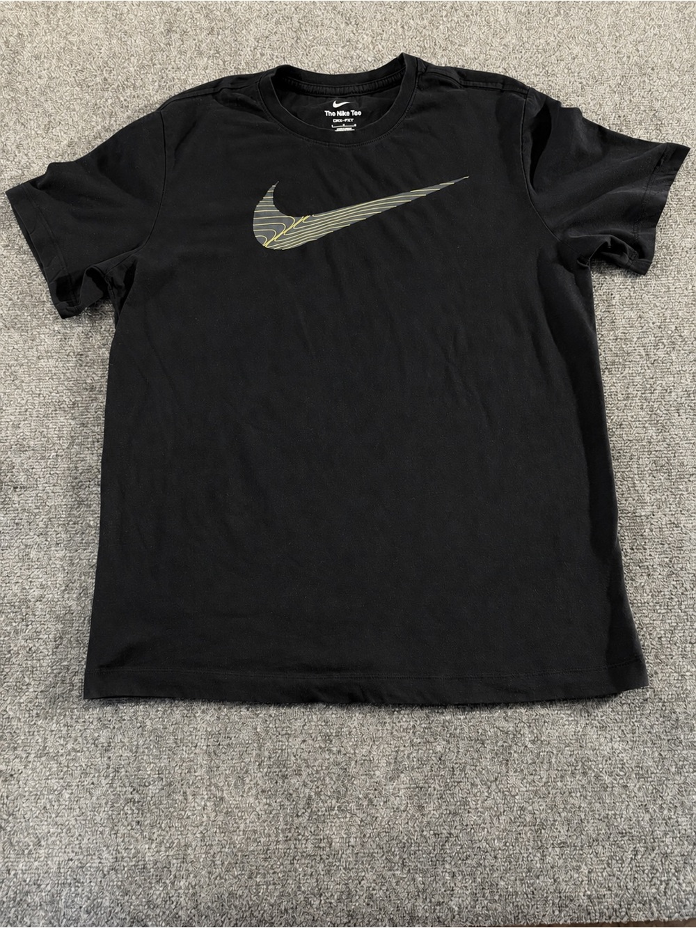 Nike Men’s Large Black Dri-FIT Swoosh Graphic Short Sleeve T Shirt